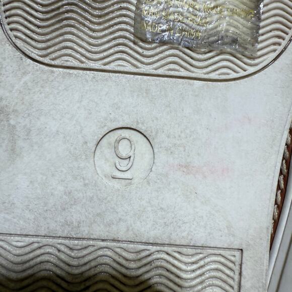 Antonio Melani Slip On Leather Cut Out Slip On Loafers Size 9 - Picture 9 of 9